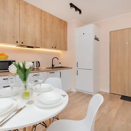 Osiedle Latarnikow With Parking By Renters *