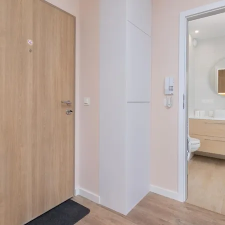 Lägenhet Osiedle Latarnikow With Parking By Renters *