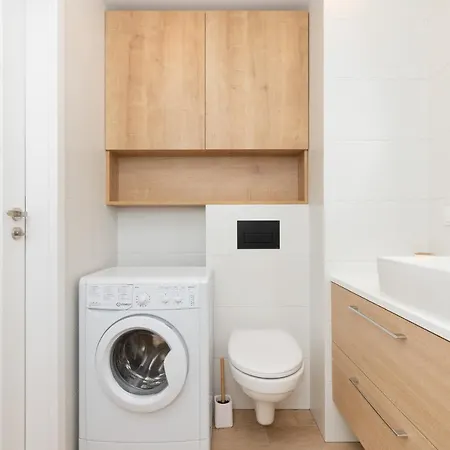 Osiedle Latarnikow With Parking By Renters *