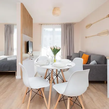 Апартаменты Osiedle Latarnikow With Parking By Renters