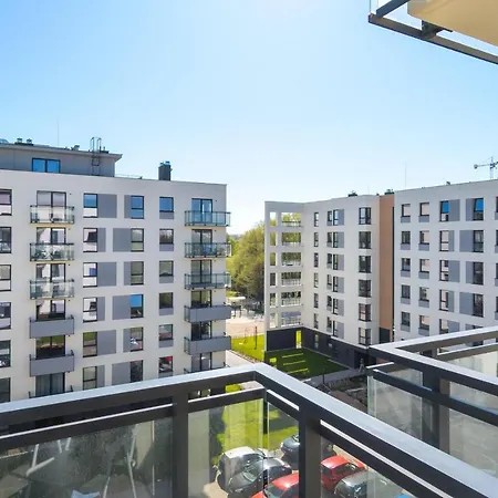 Osiedle Latarnikow With Parking By Renters Apartmán *